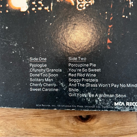 Neil Diamond "Hot August Night" 2 X vinyl LP MCA Records MCA 2-8000 1972 - Picture 3 of 6